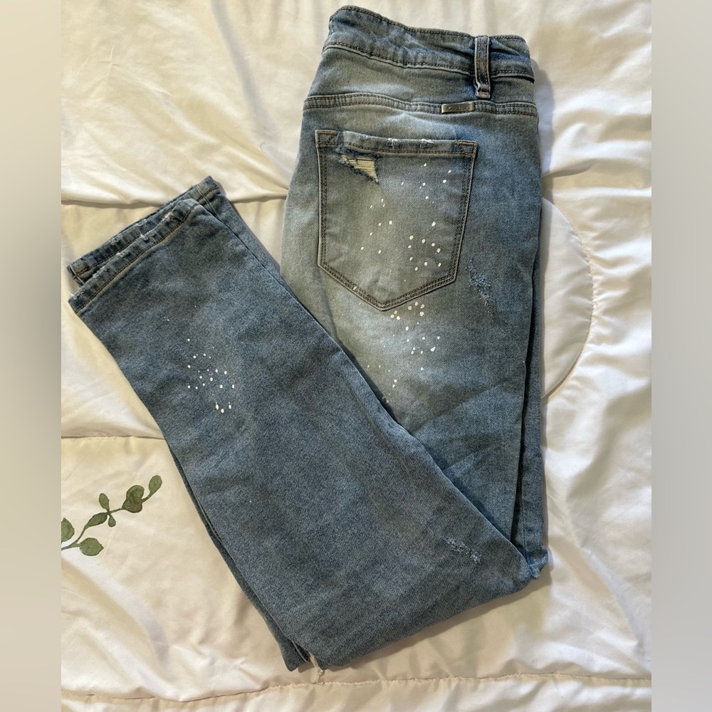 Kancan Distressed Paint Splattered Jeans